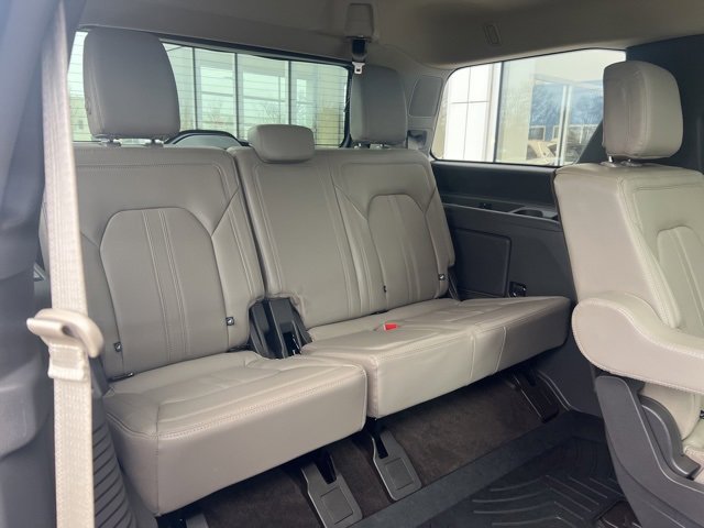 Used 2021 Ford Expedition Limited image 35