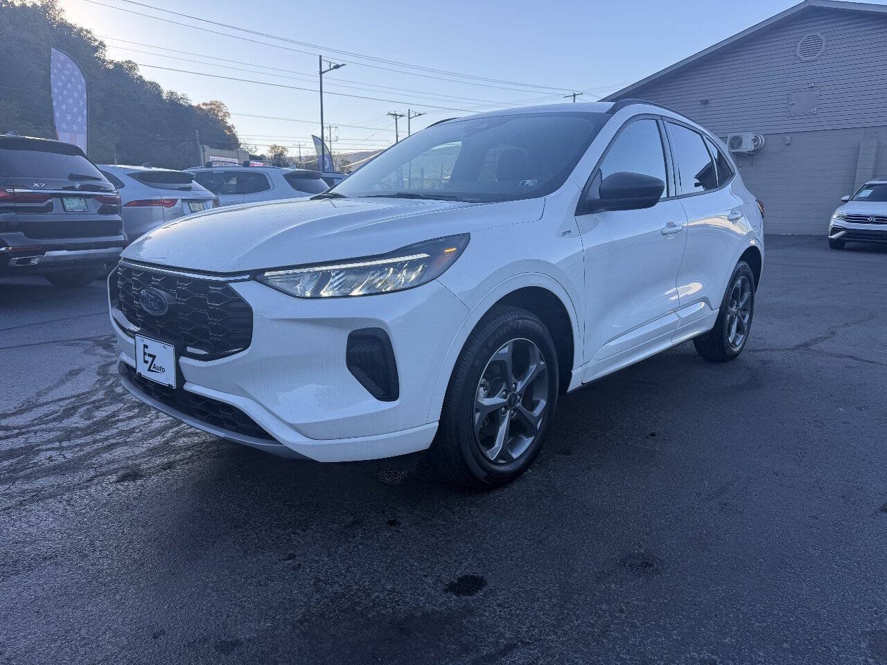 Used 2024 Ford Escape ST-Line w/ Tech Pack #1 AWD/4WD image 4