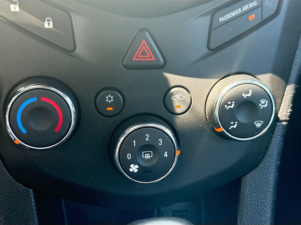 Used 2020 Chevrolet Sonic LT FWD image 17
