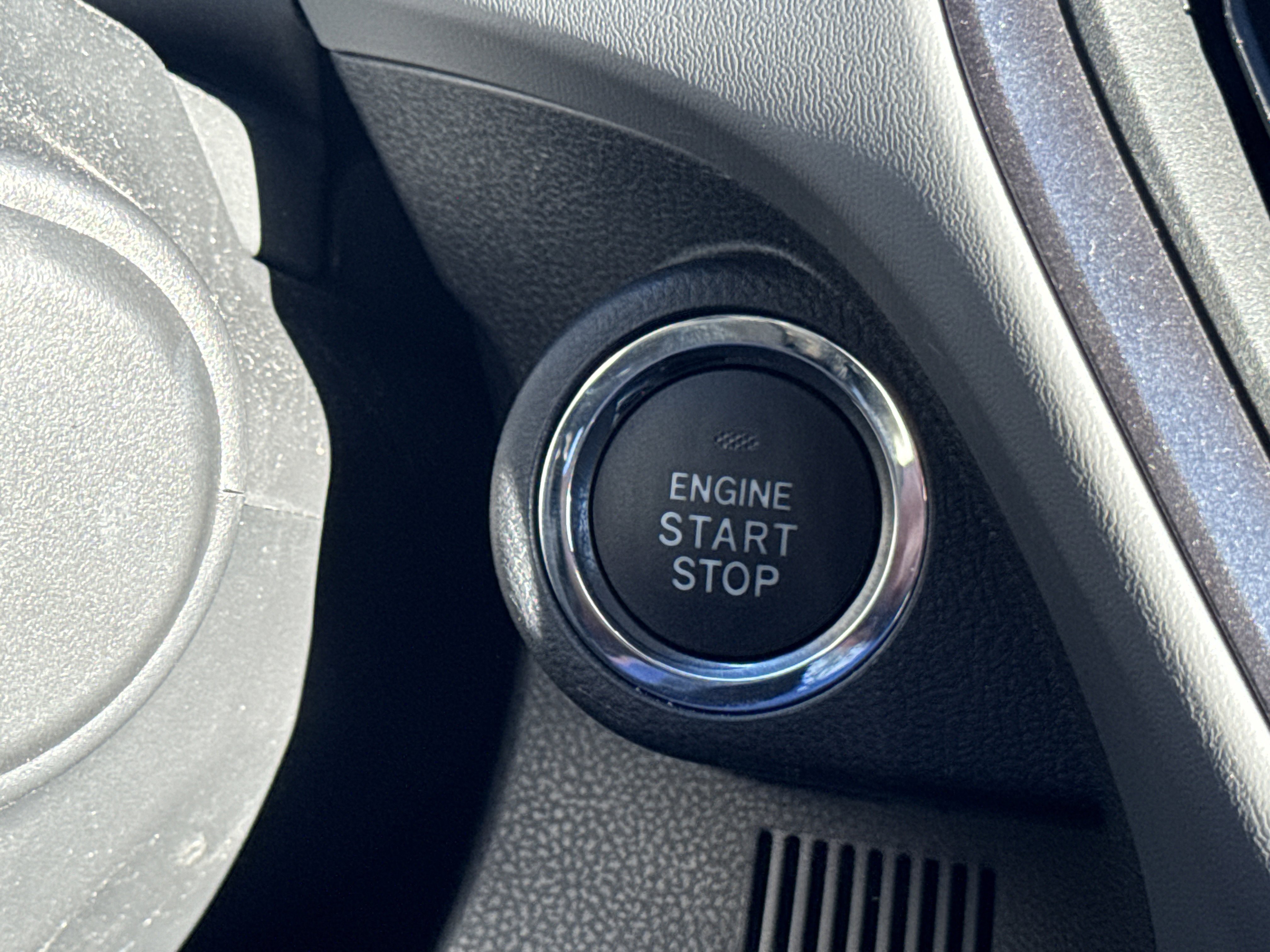 Certified 2025 Subaru Crosstrek 2.5i Sport w/ Crosstrek Mirror Package image 18