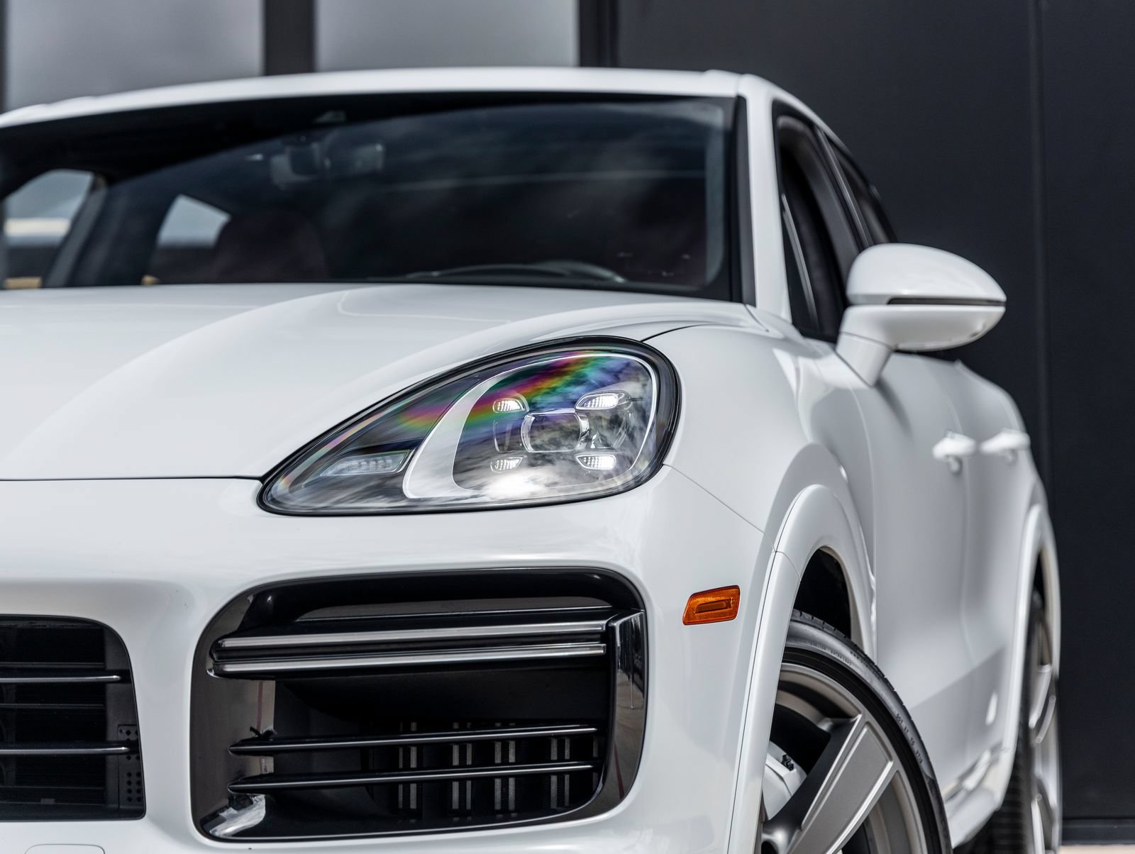 Certified 2023 Porsche Cayenne Turbo AWD/4WD image 16