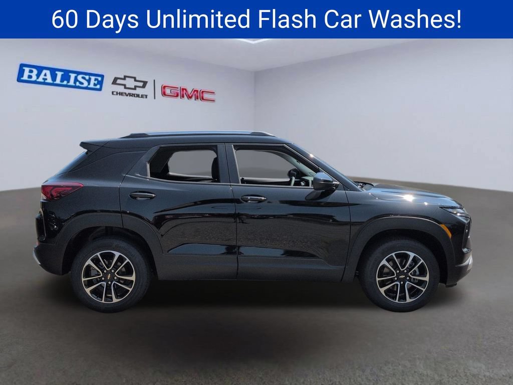 New 2026 Chevrolet TrailBlazer LT w/ LT Cold Weather Package AWD/4WD image 2