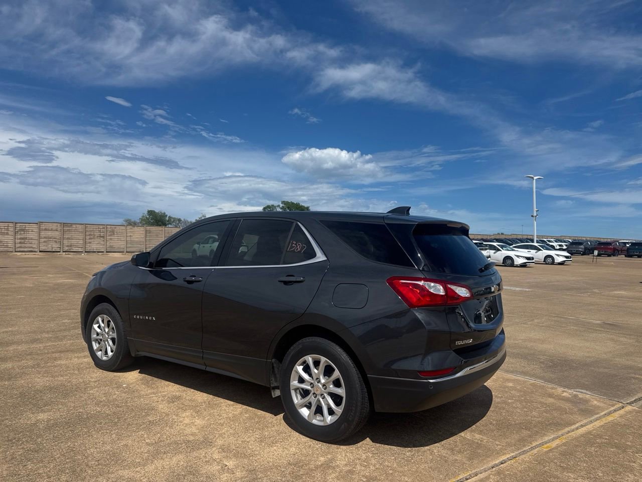 Used 2020 Chevrolet Equinox LT FWD image 13