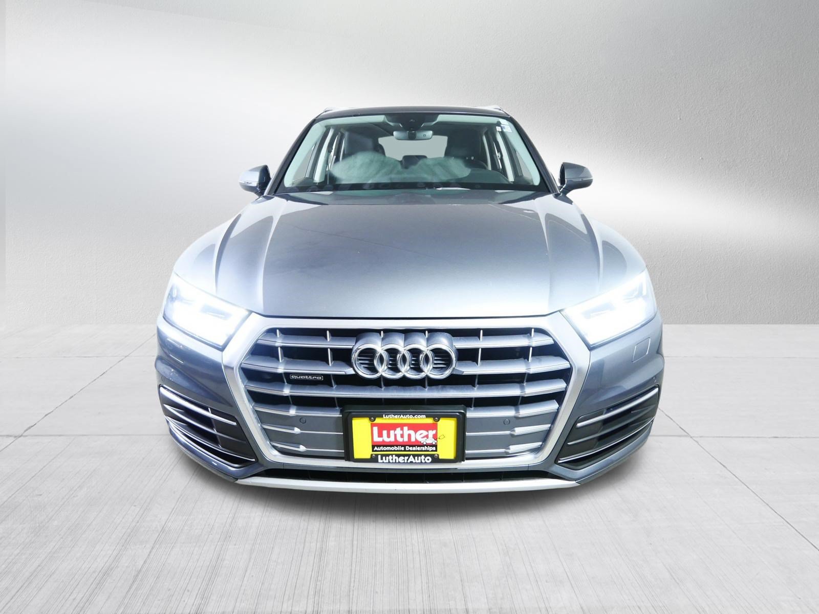 Used 2020 Audi Q5 2.0T Premium Plus w/ Premium Plus Package AWD/4WD image 2