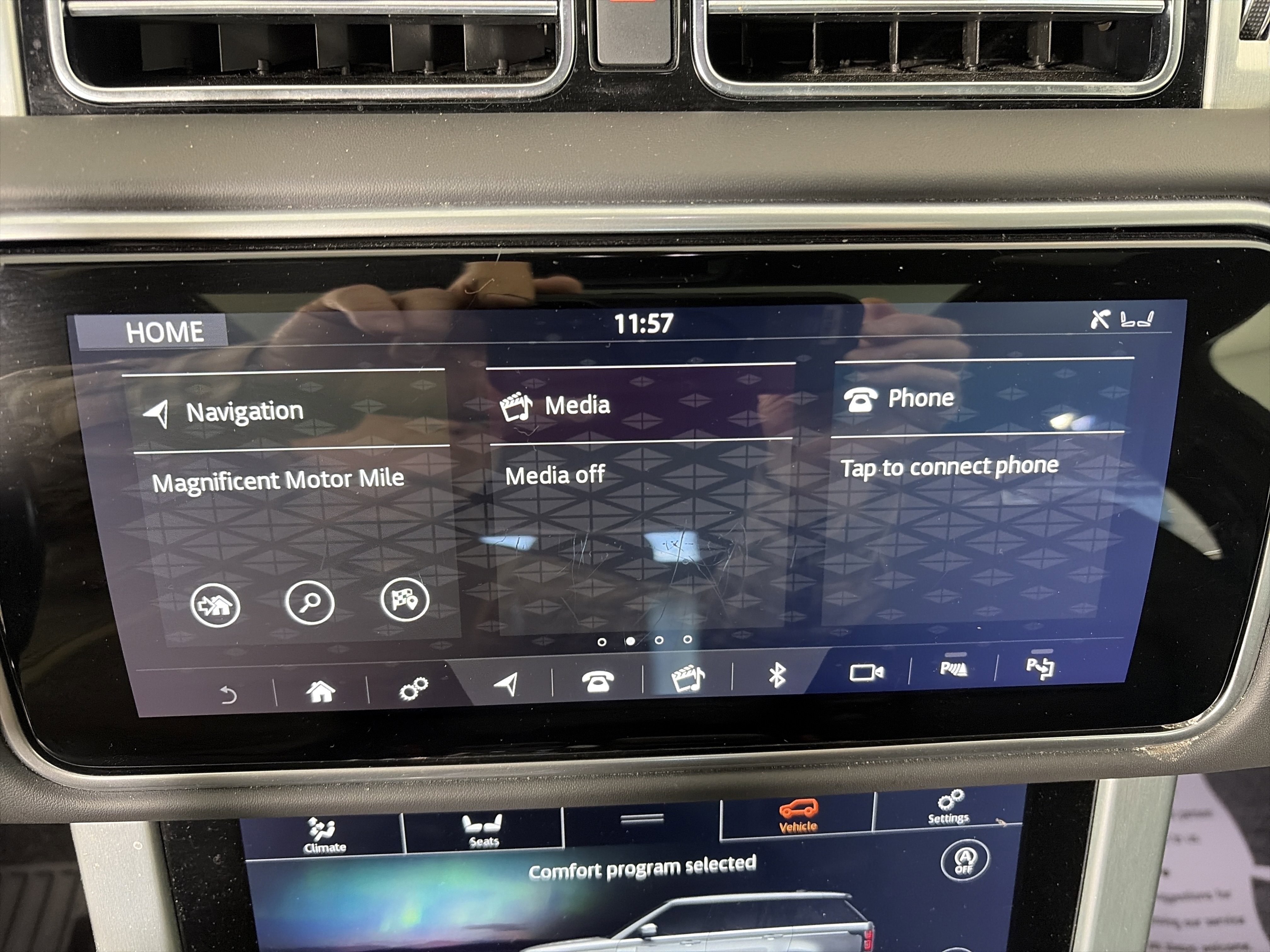 Used 2019 Land Rover Range Rover Long Wheelbase Supercharged image 24