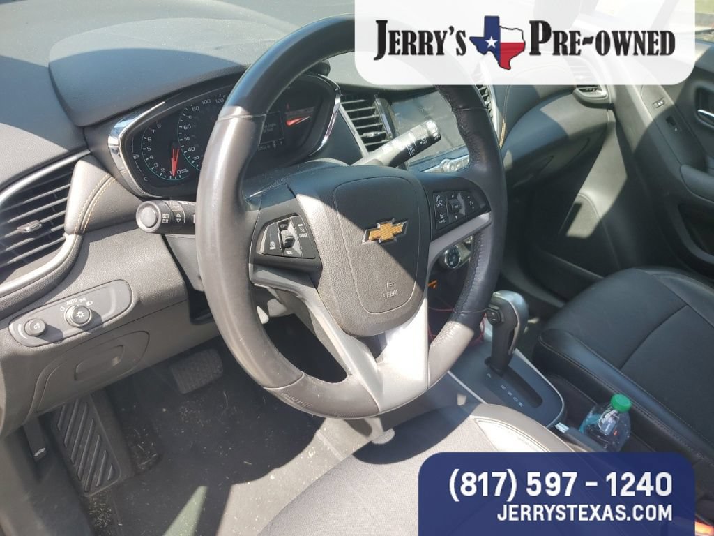 Used 2018 Chevrolet Trax LT w/ LT Convenience Package FWD image 8