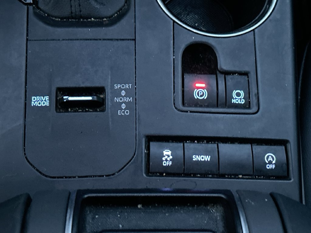 Used 2021 Toyota Highlander XLE FWD image 35