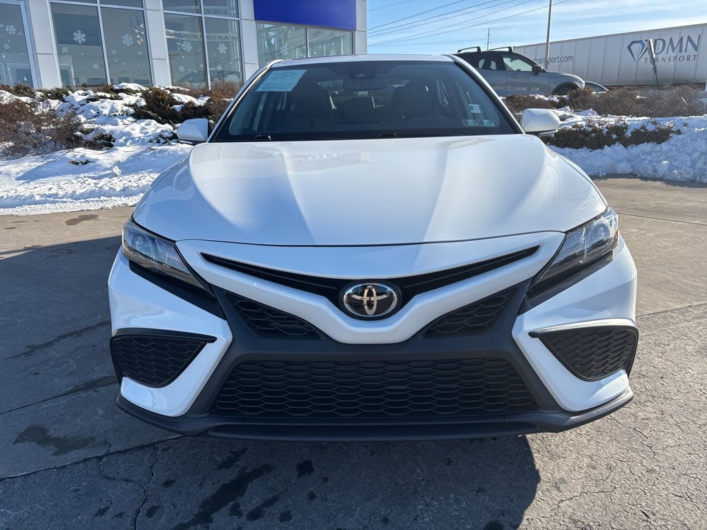 Used 2023 Toyota Camry SE w/ Cold Weather Package image 3
