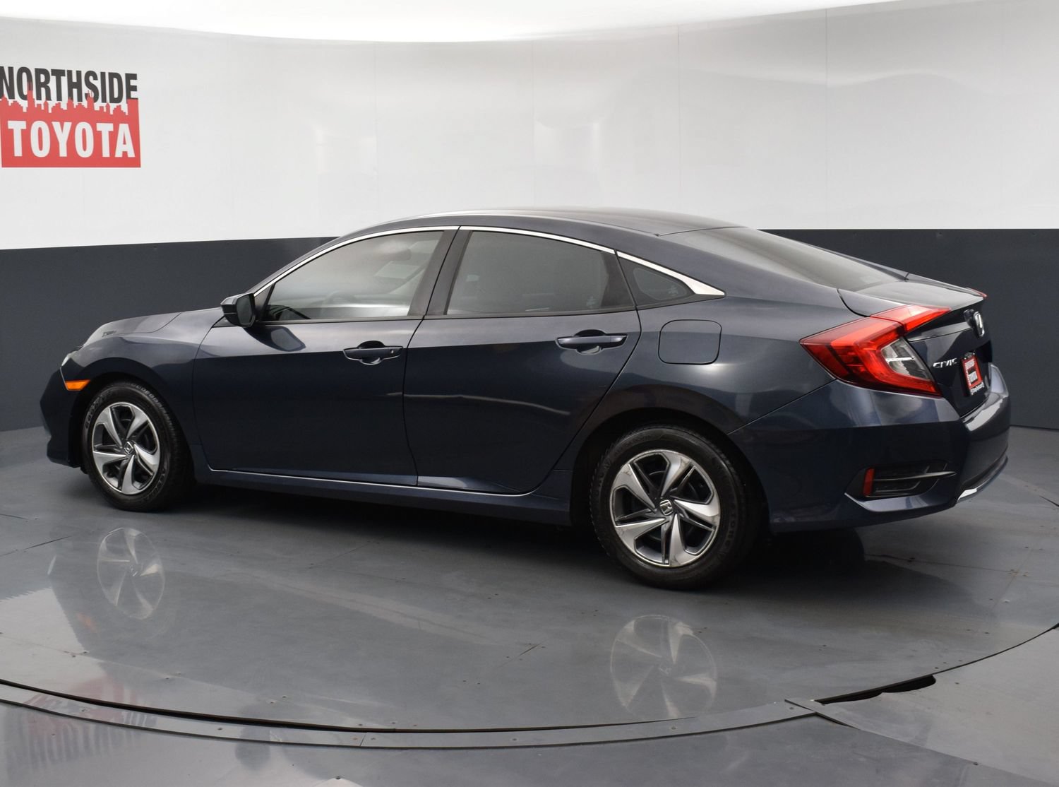 Used 2019 Honda Civic LX image 2