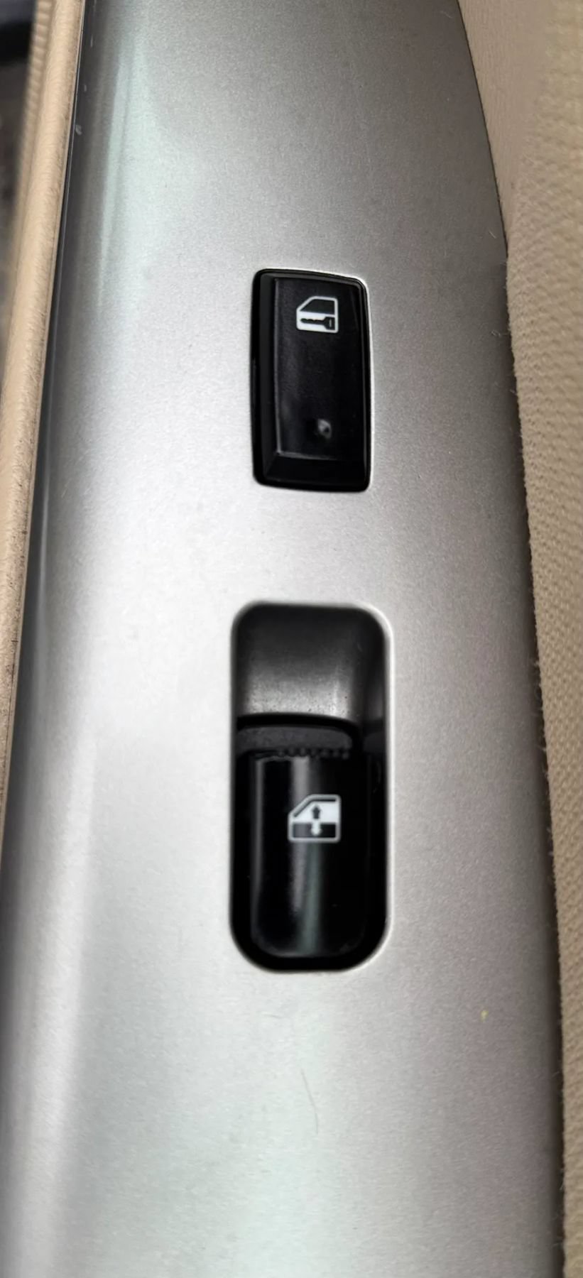 Used 2011 Hyundai Santa Fe GLS FWD image 33