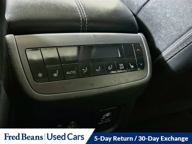 Certified 2024 Nissan Pathfinder Platinum w/ Black Appearance Package AWD/4WD image 33