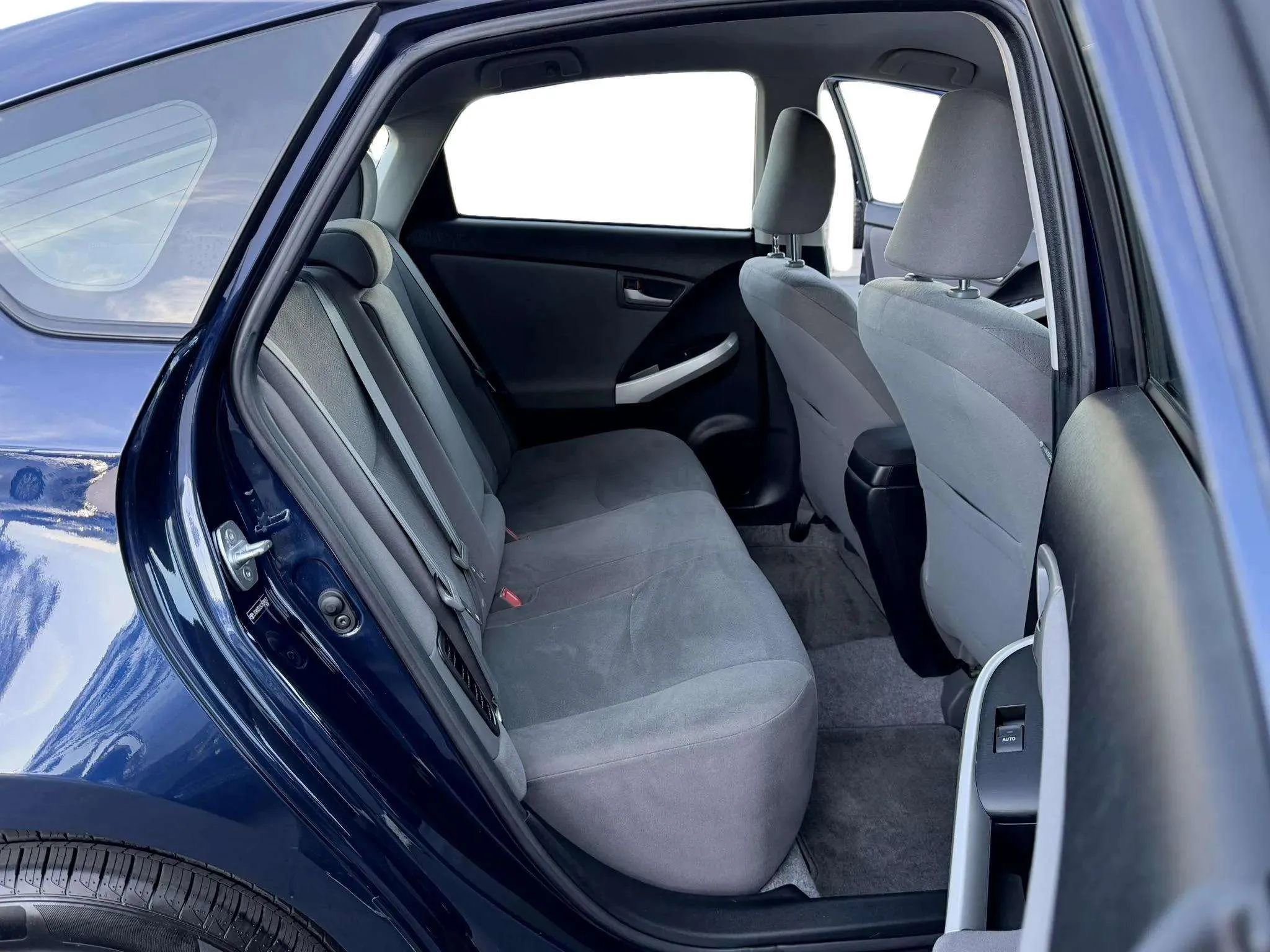 Used 2012 Toyota Prius Three image 15