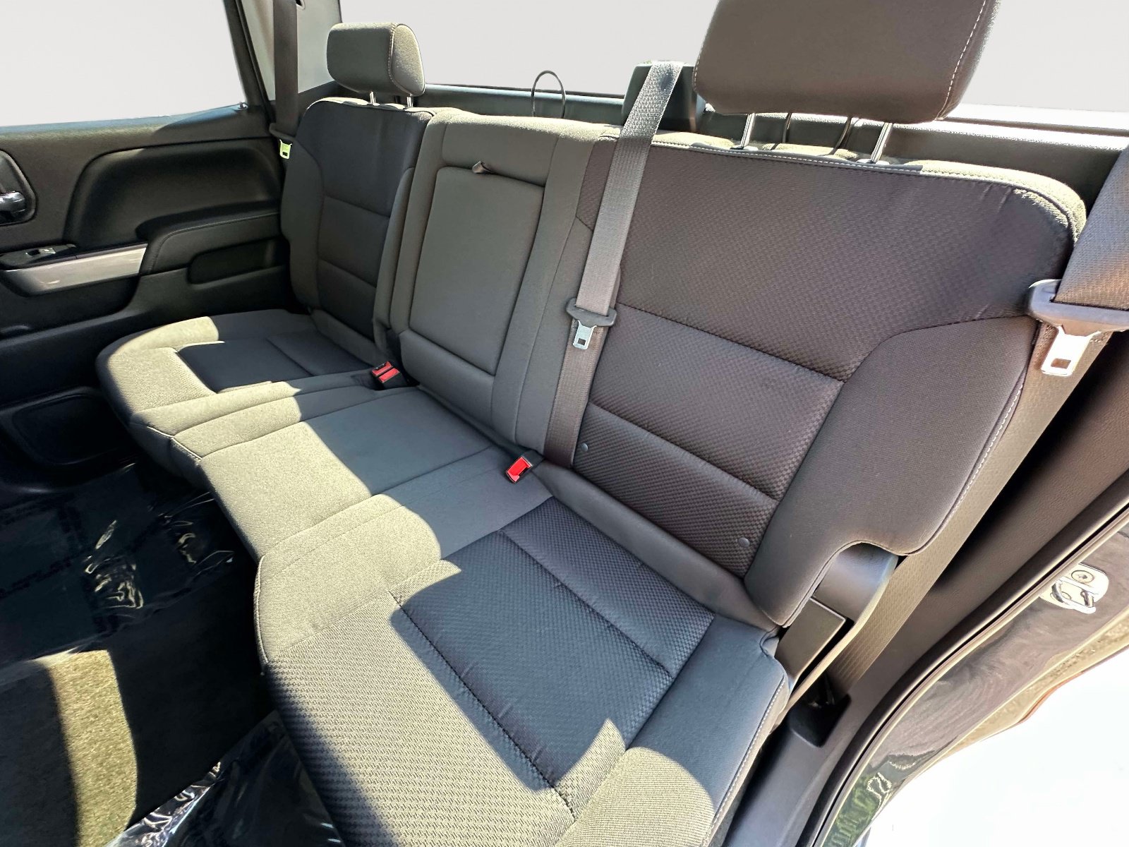 Used 2018 Chevrolet Silverado 1500 LT AWD/4WD image 30