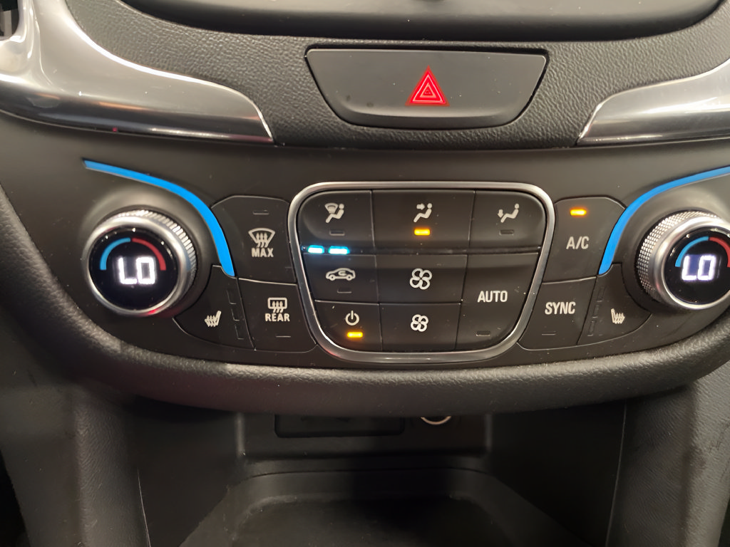 Used 2019 Chevrolet Equinox LT AWD/4WD image 12