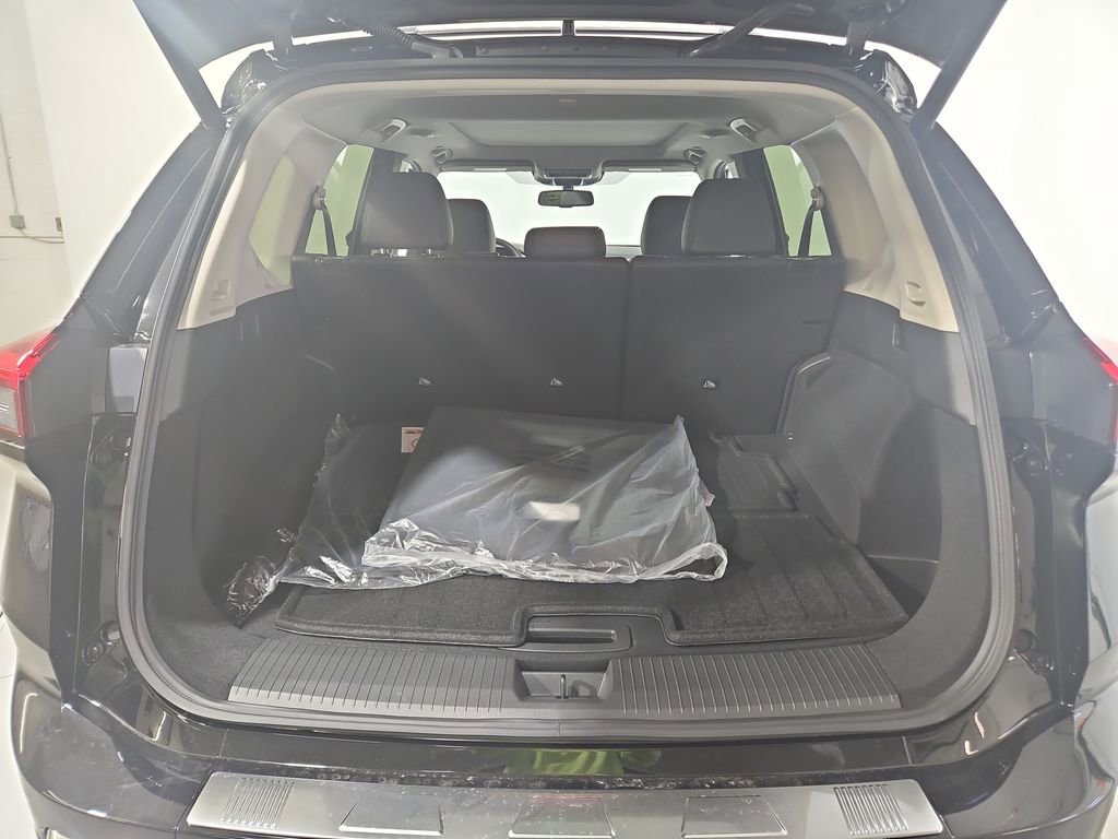 New 2026 Nissan Rogue Platinum image 23
