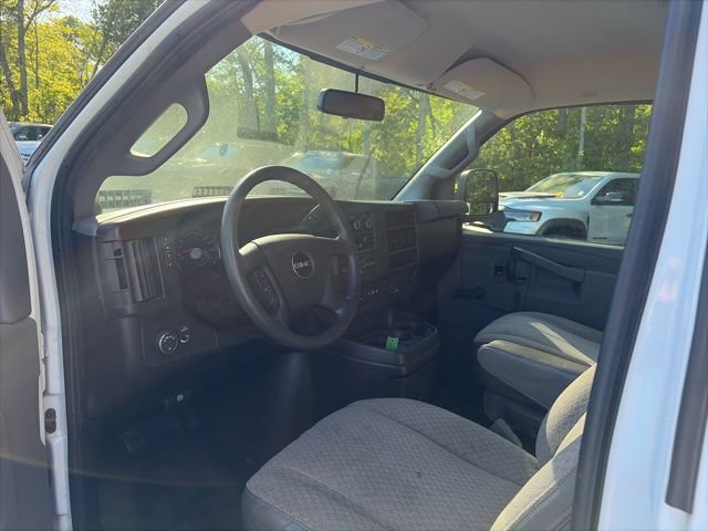 Used 2019 GMC Savana 3500 w/ Driver Convenience Package RWD image 10