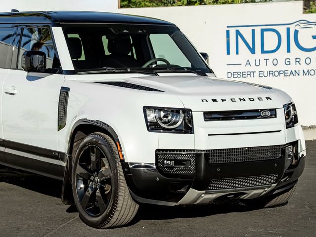 Certified 2023 Land Rover Defender 110 V8 AWD/4WD image 5