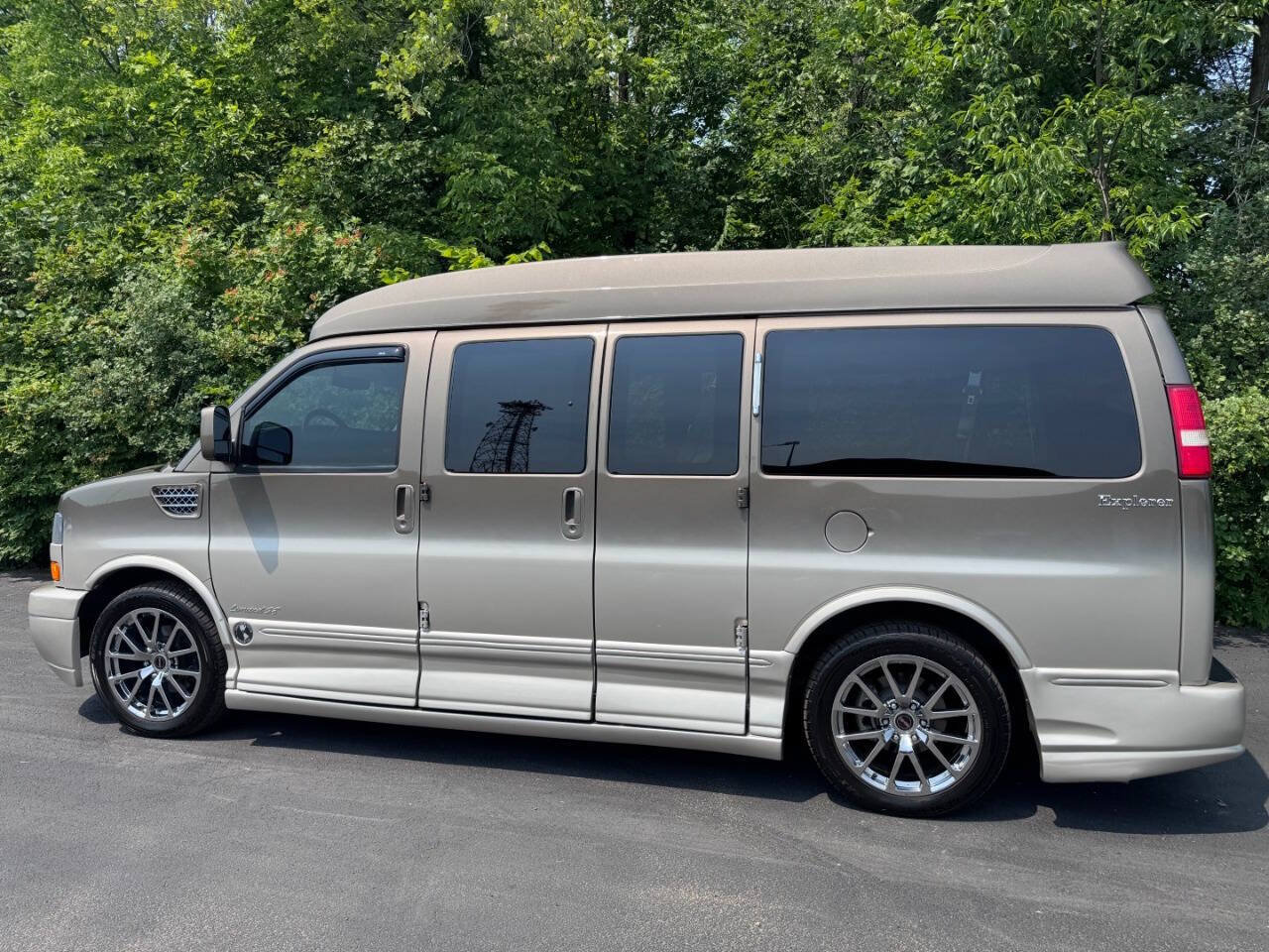 Used 2014 GMC Savana 1500 RWD image 6