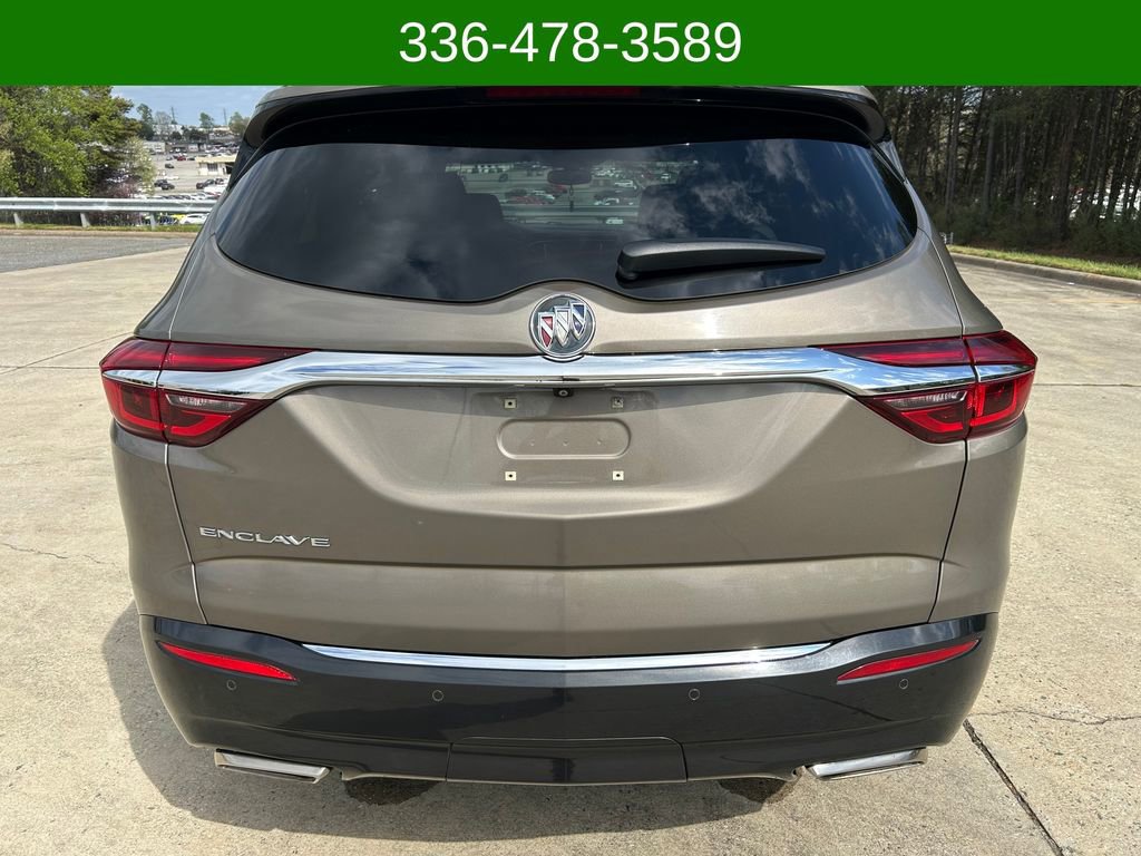 Used 2020 Buick Enclave Essence w/ Sound and Sites Package image 4