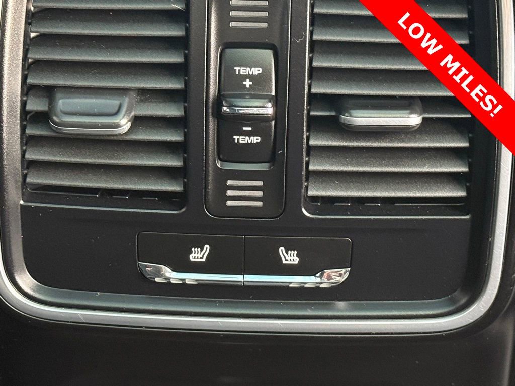 Used 2018 Porsche Macan Base image 19