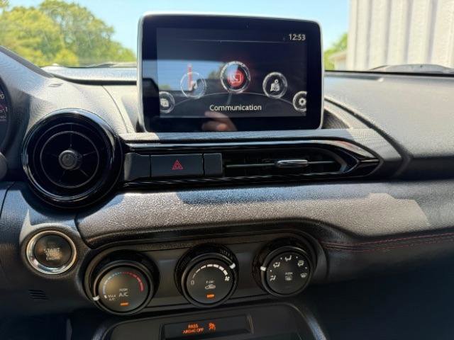 Used 2016 MAZDA MX-5 Miata Club RWD image 20