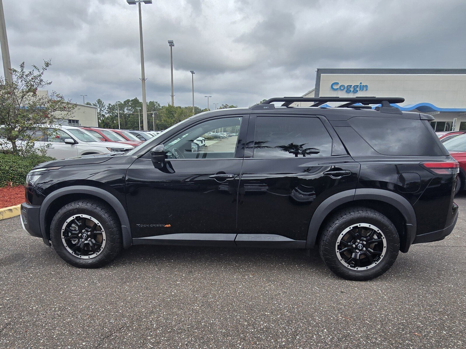 Used 2023 Nissan Pathfinder Rock Creek image 3