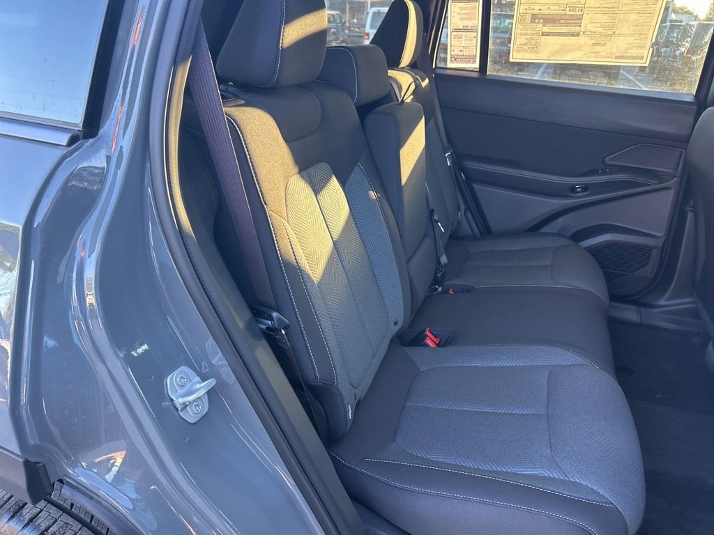 New 2026 Jeep Cherokee Laredo image 25