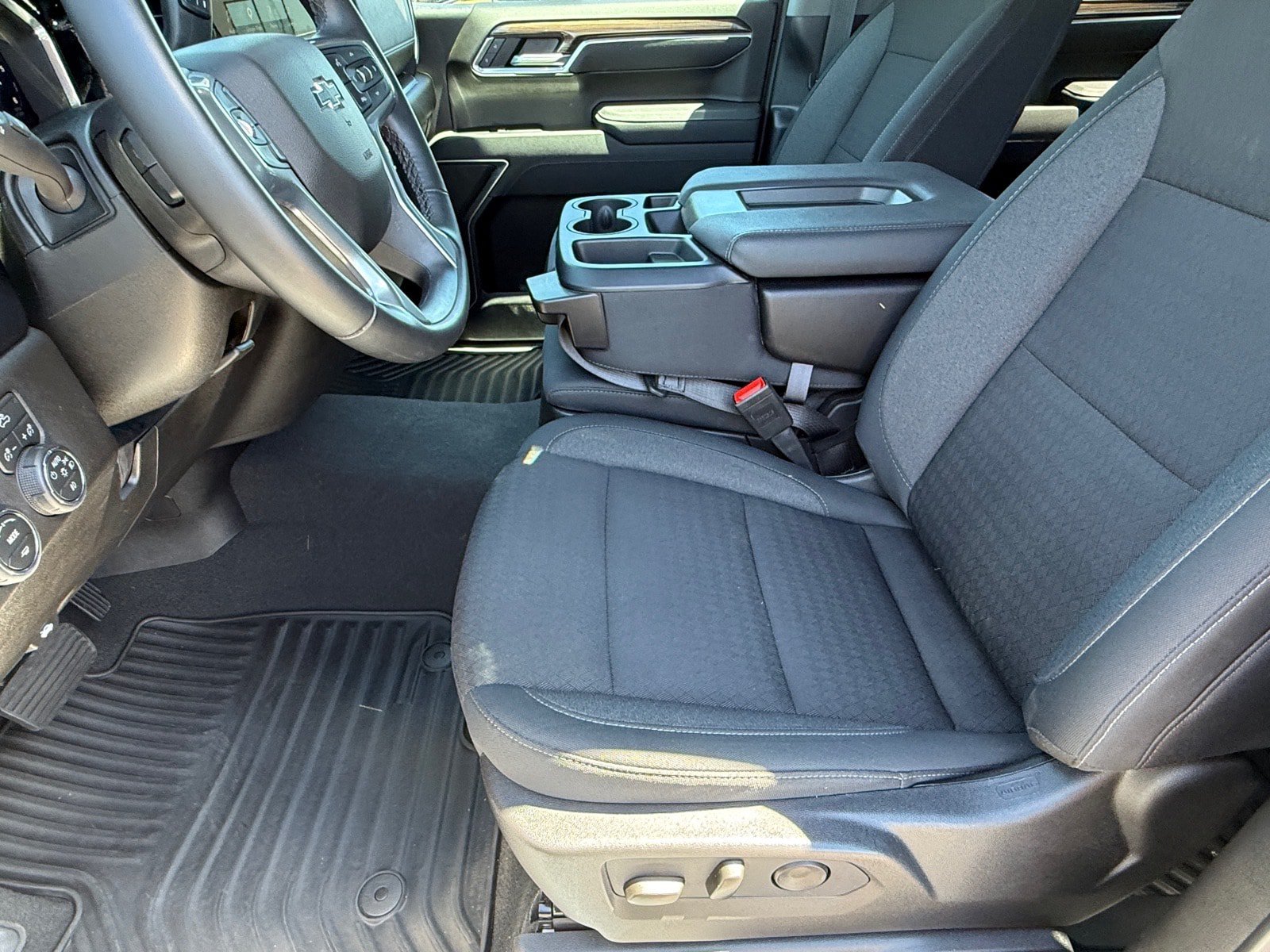 Used 2026 Chevrolet Silverado 1500 RST AWD/4WD image 13