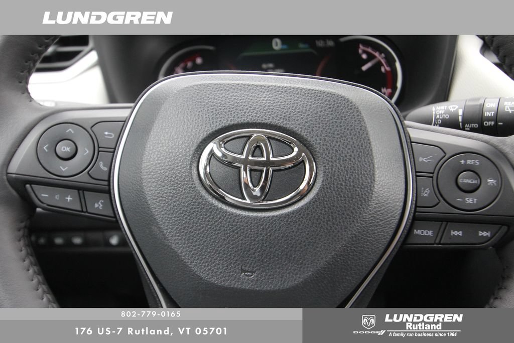 Used 2025 Toyota RAV4 XLE w/ Convenience Package AWD/4WD image 41