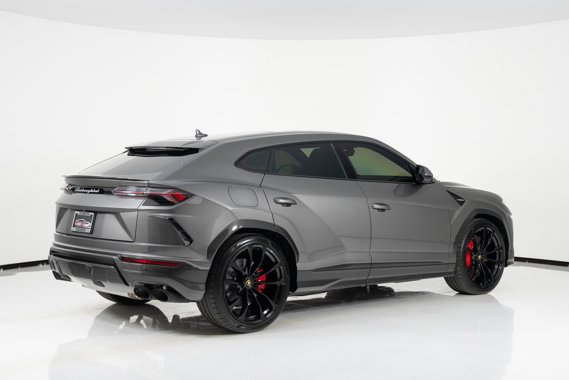 Used 2021 Lamborghini Urus AWD/4WD image 3