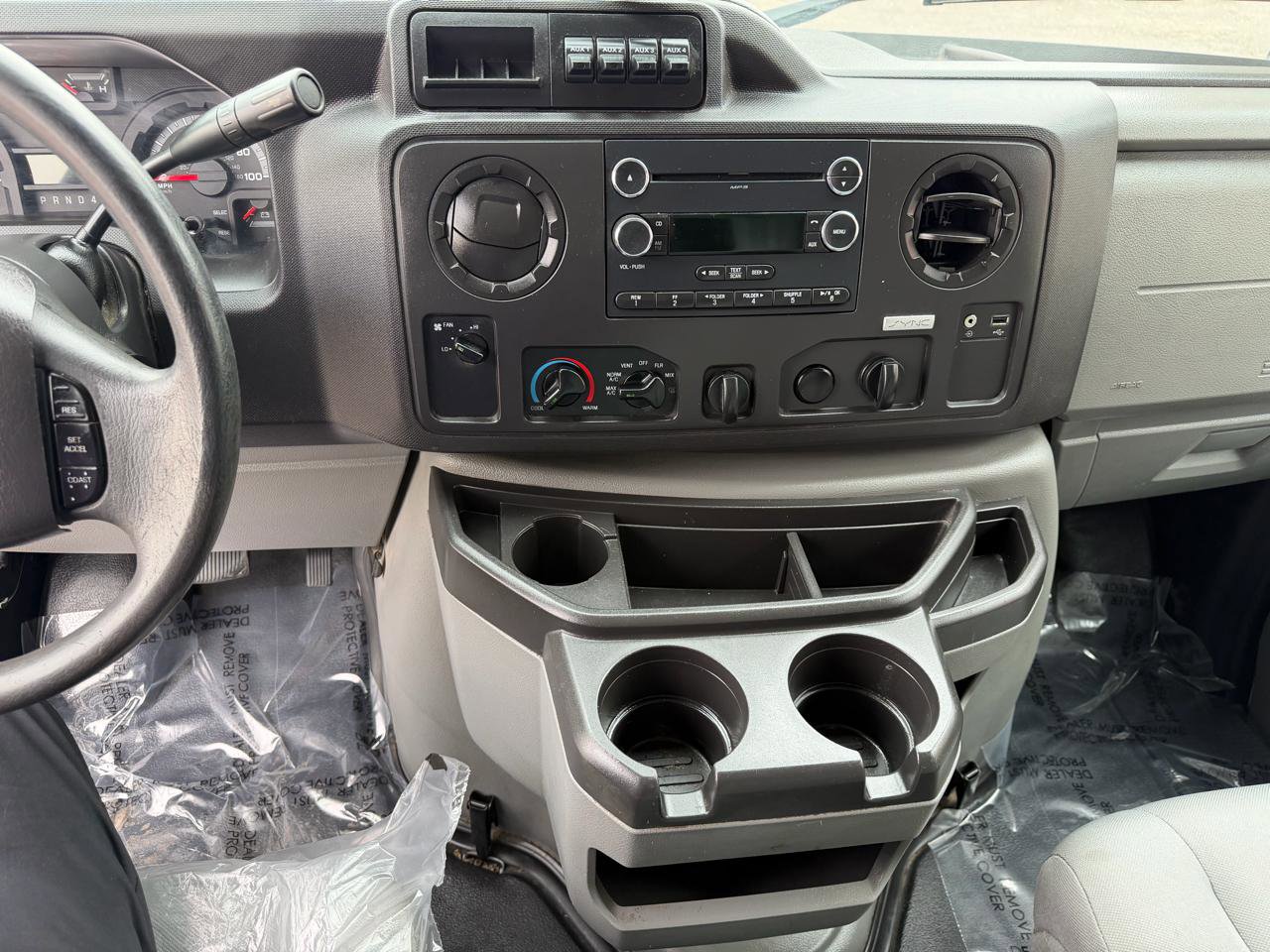 Used 2019 Ford E-350 and Econoline 350 Super Duty w/ Power Windows & Locks Group image 16