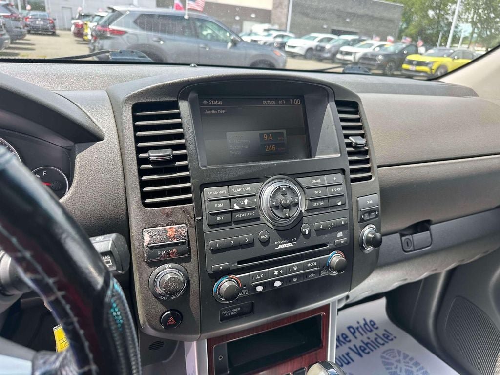 Used 2008 Nissan Pathfinder LE AWD/4WD image 31