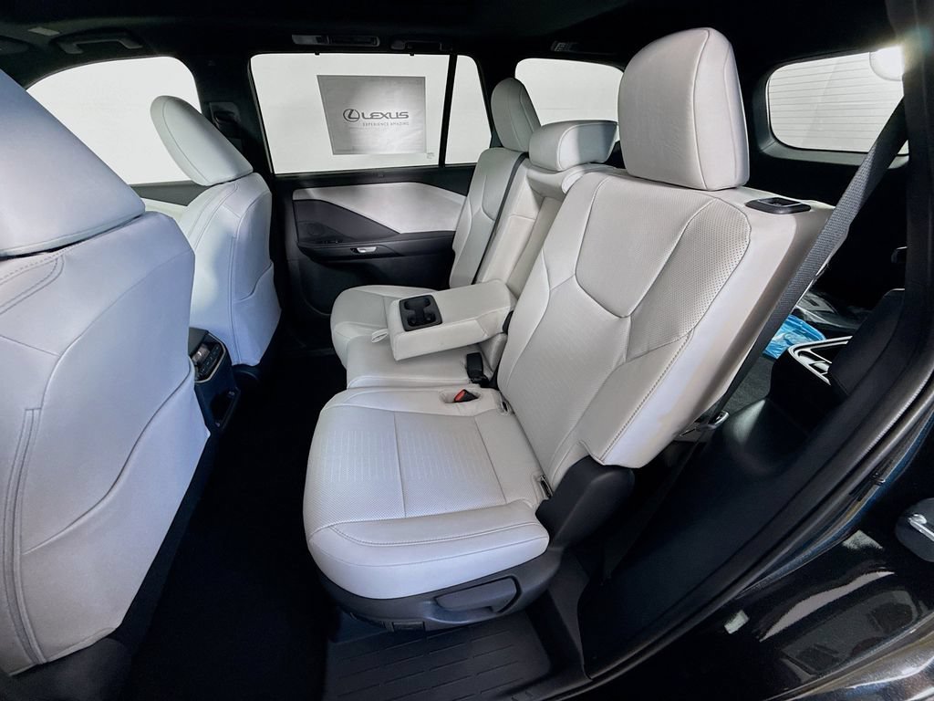 New 2026 Lexus TX 350 AWD image 17