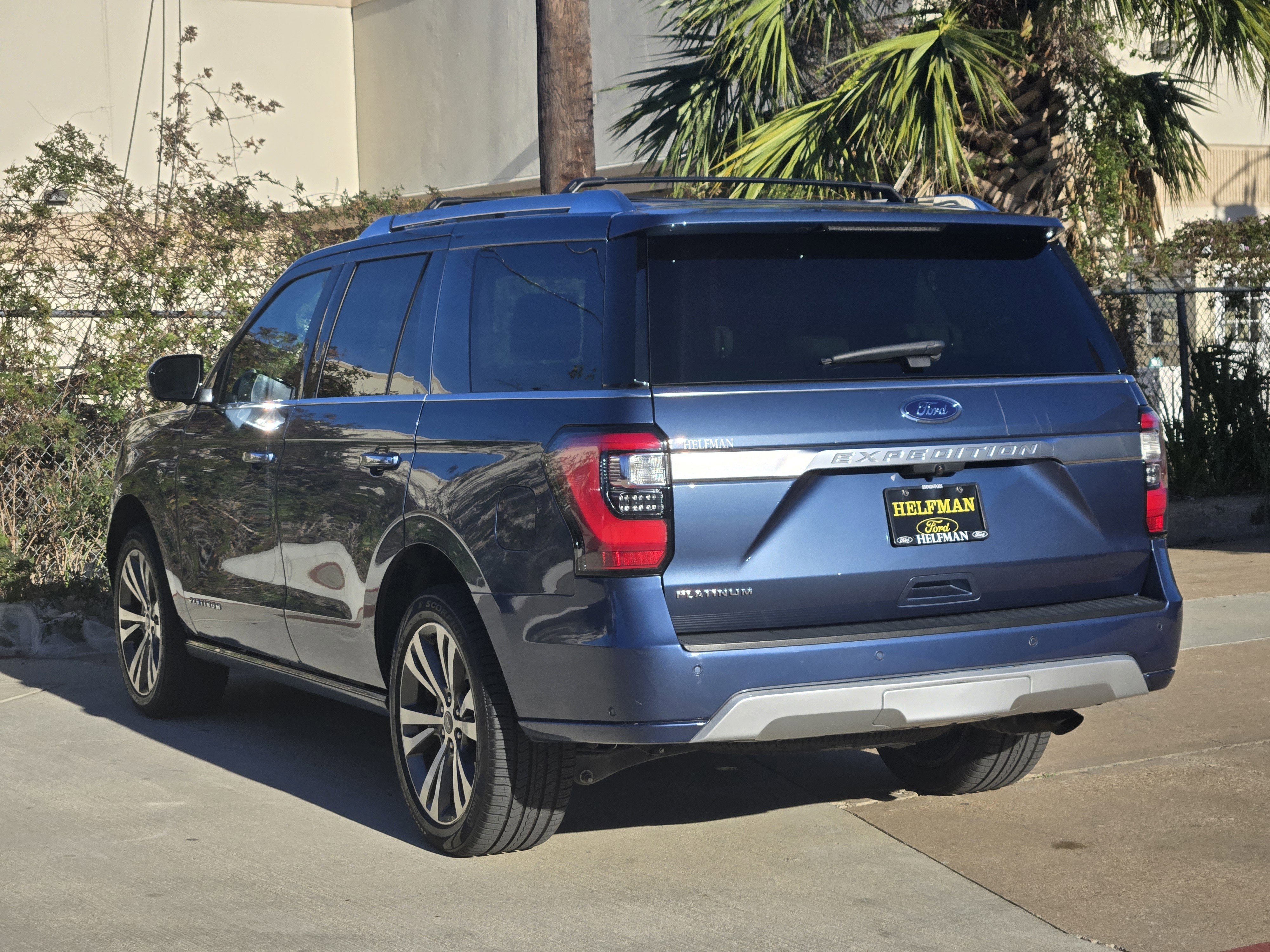 Used 2020 Ford Expedition Platinum image 4