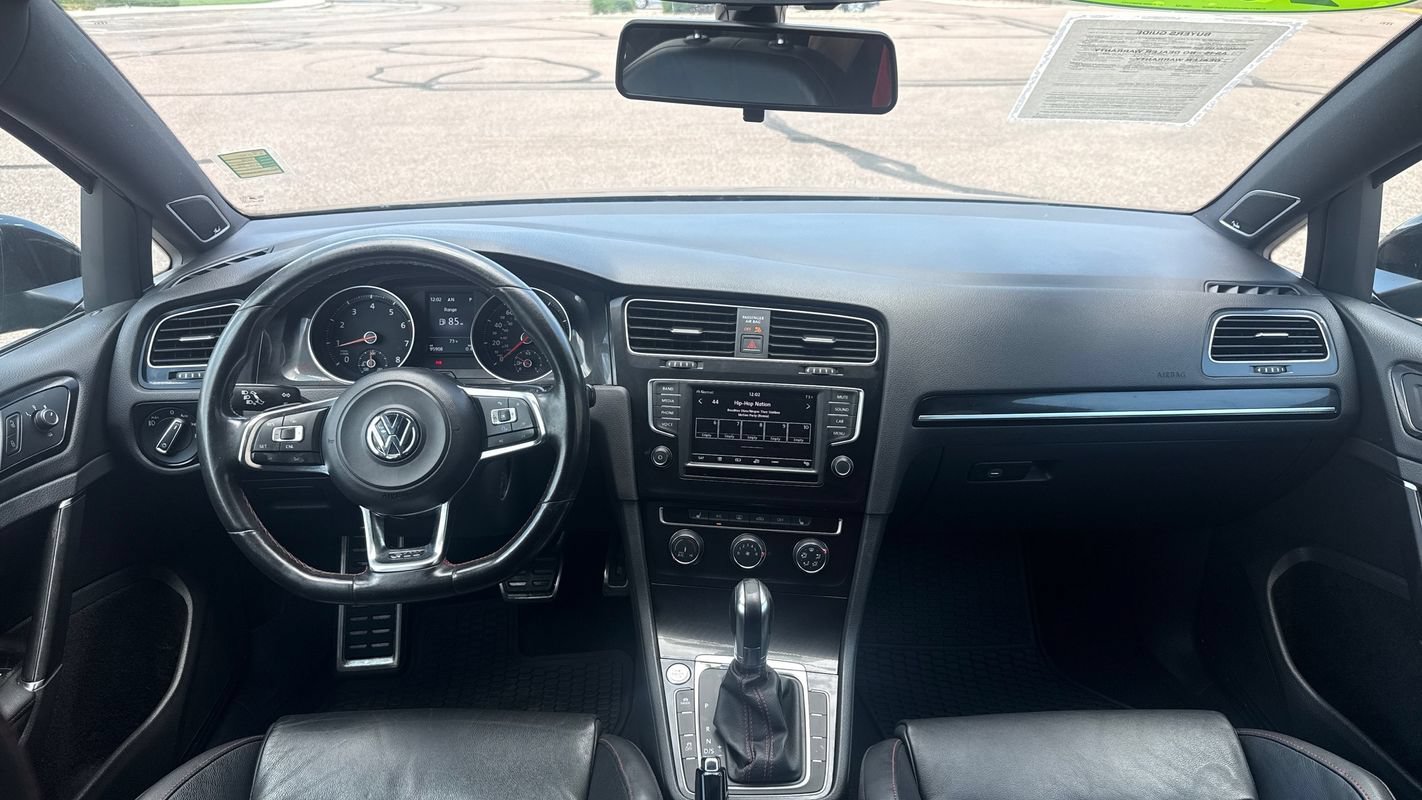 Used 2016 Volkswagen GTI SE FWD image 28