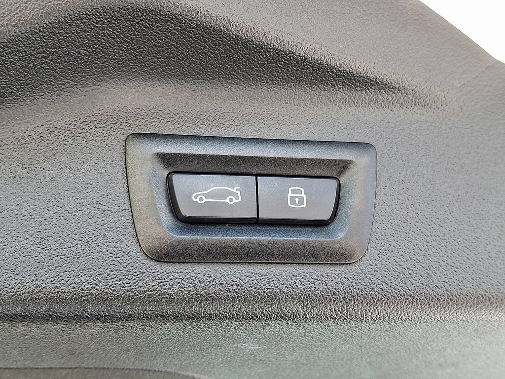 Used 2026 BMW X7 xDrive40i AWD/4WD image 34