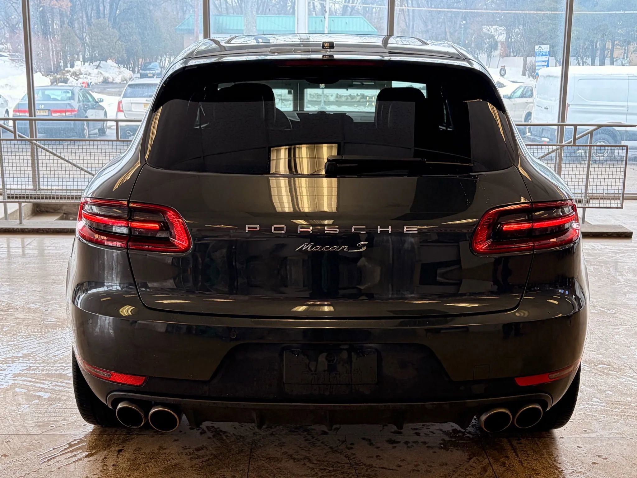 Used 2017 Porsche Macan S image 8