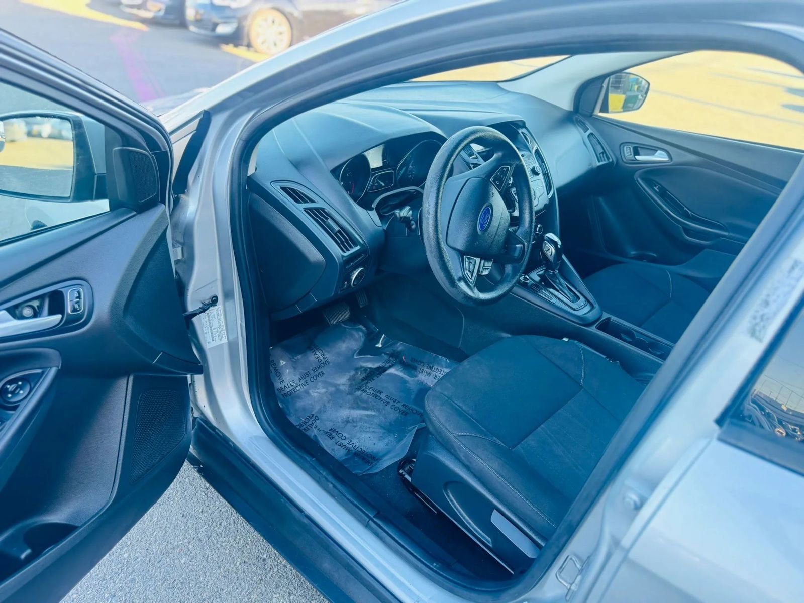 Used 2016 Ford Focus SE image 9