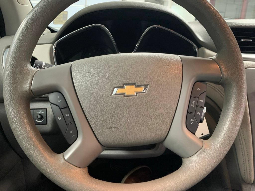 Used 2016 Chevrolet Traverse LS FWD image 16