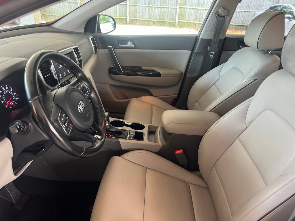 Used 2019 Kia Sportage EX AWD/4WD image 4