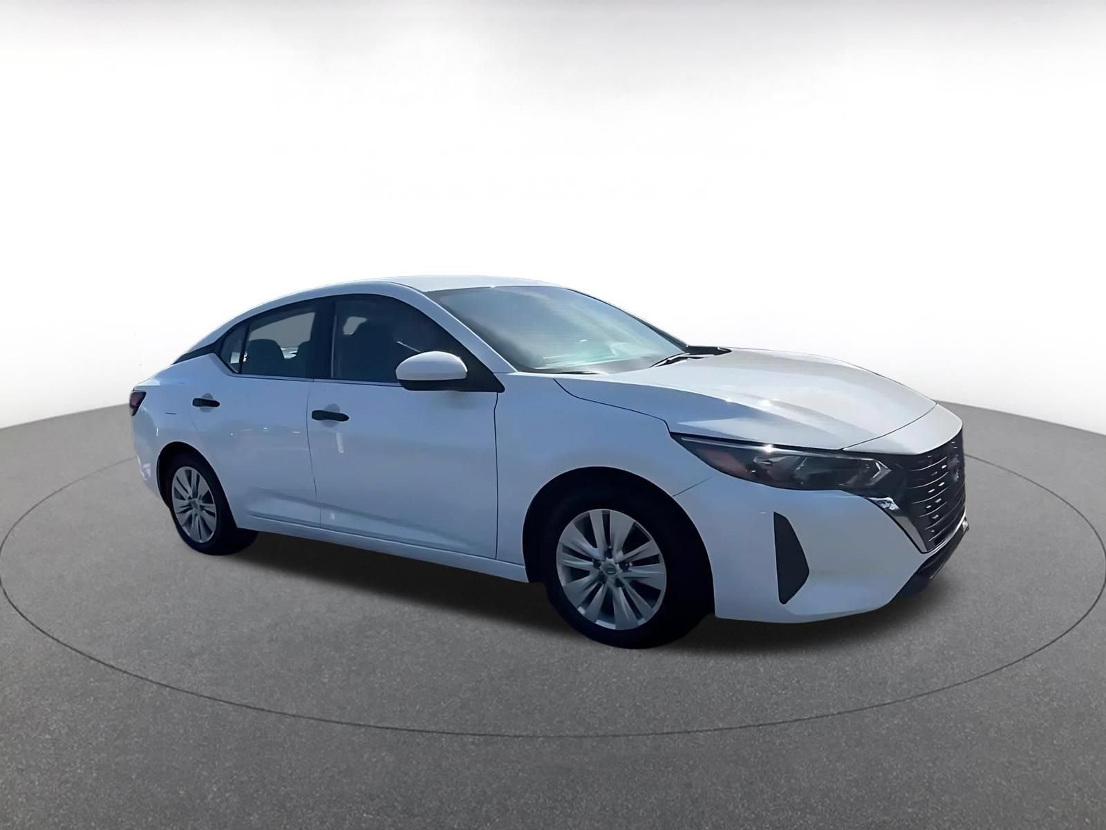 Used 2025 Nissan Sentra S FWD image 2