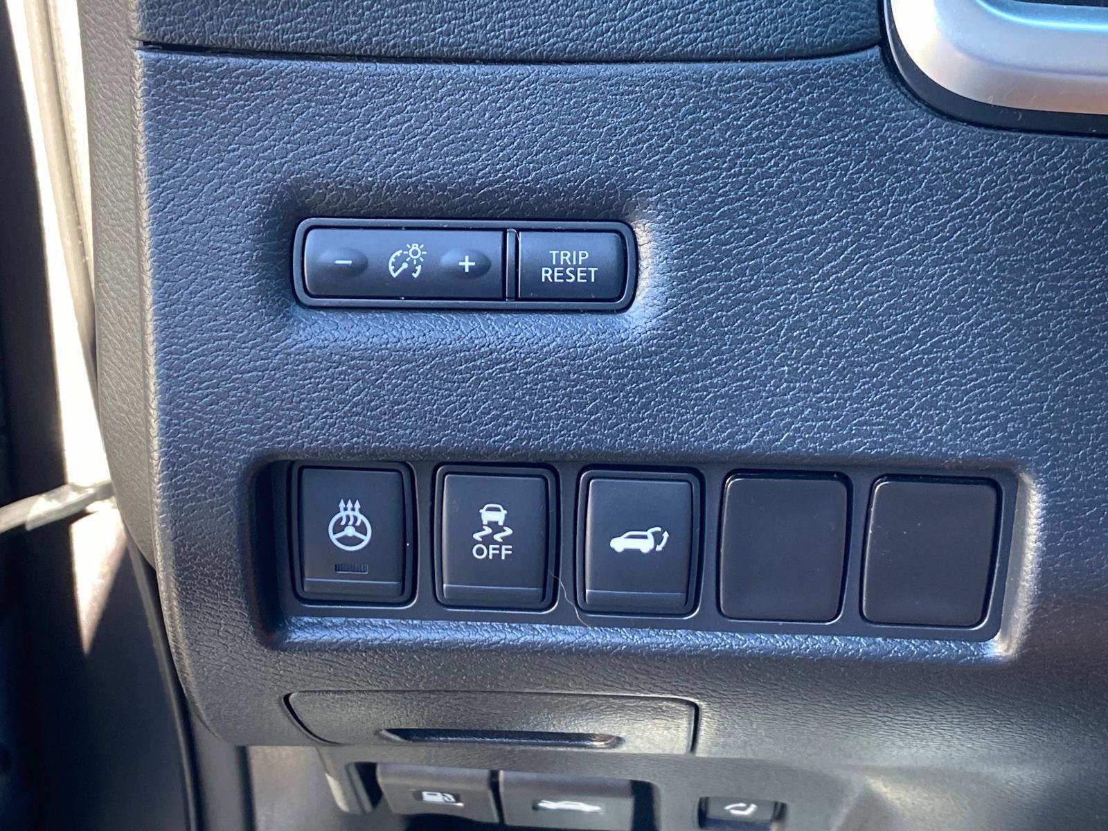 Used 2016 Nissan Murano Platinum w/ Platinum Technology Package image 19