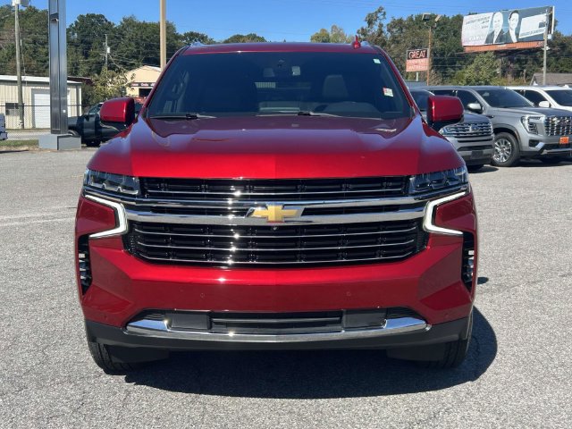 Used 2022 Chevrolet Suburban LT w/ LT Signature Plus Package RWD image 7