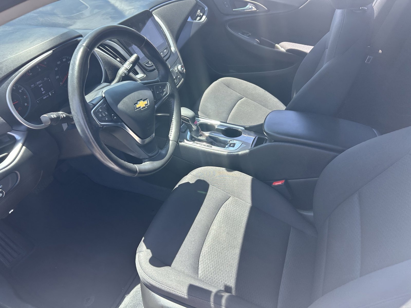 Used 2022 Chevrolet Malibu RS FWD image 9