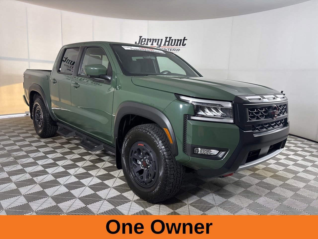 Used 2025 Nissan Frontier PRO-4X w/ Pro Convenience Package AWD/4WD image 4