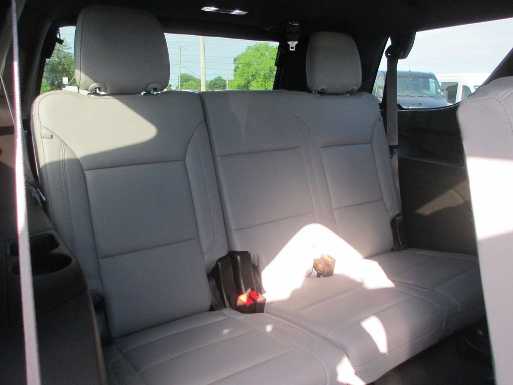 Used 2023 Chevrolet Tahoe Z71 w/ Z71 Off-Road Package AWD/4WD image 26