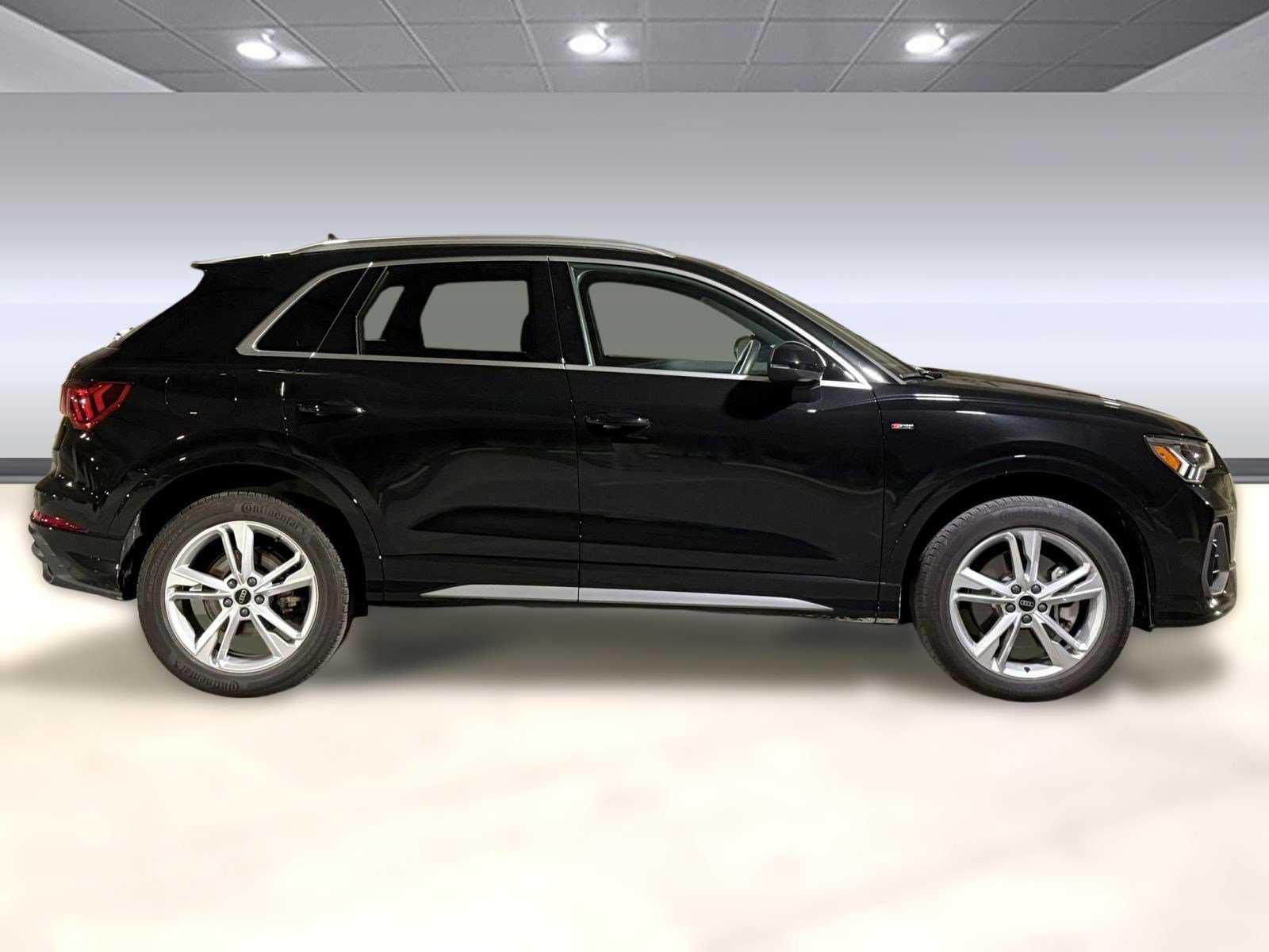 Used 2024 Audi Q3 2.0T Premium Plus w/ Premium Plus Package image 8