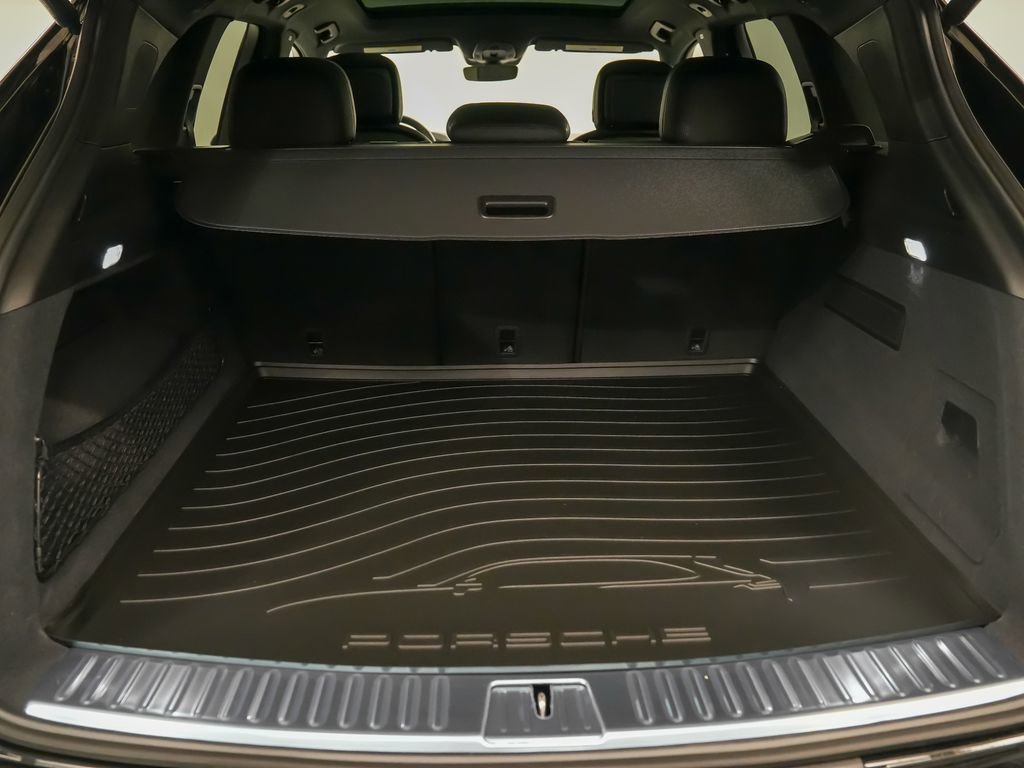 New 2026 Porsche Cayenne image 13
