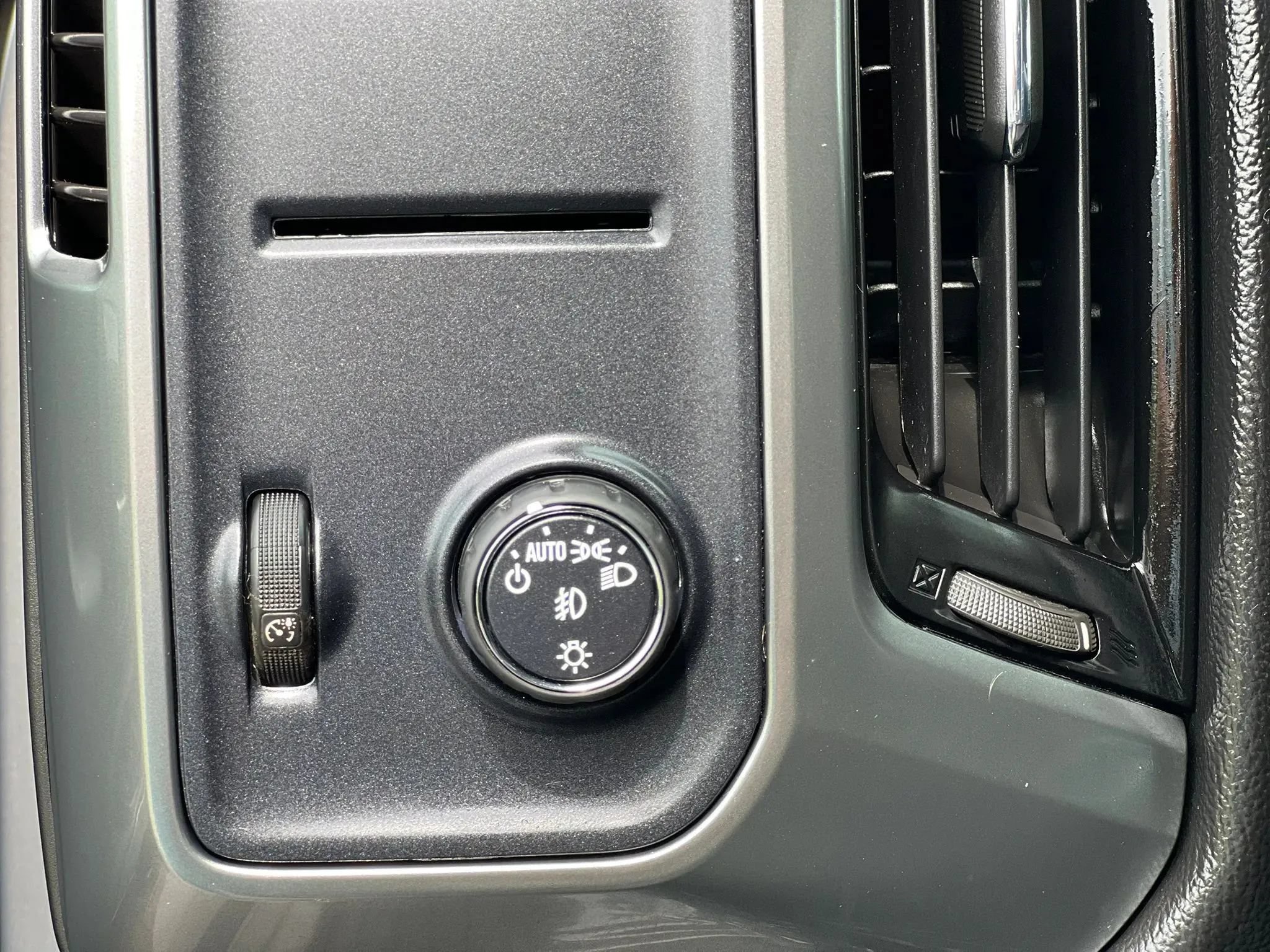 Used 2017 Chevrolet Silverado 1500 LT w/ All Star Edition RWD image 34
