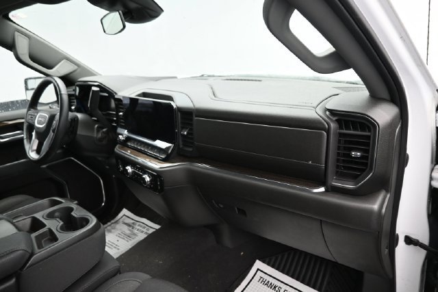 Used 2023 GMC Sierra 1500 Elevation AWD/4WD image 8